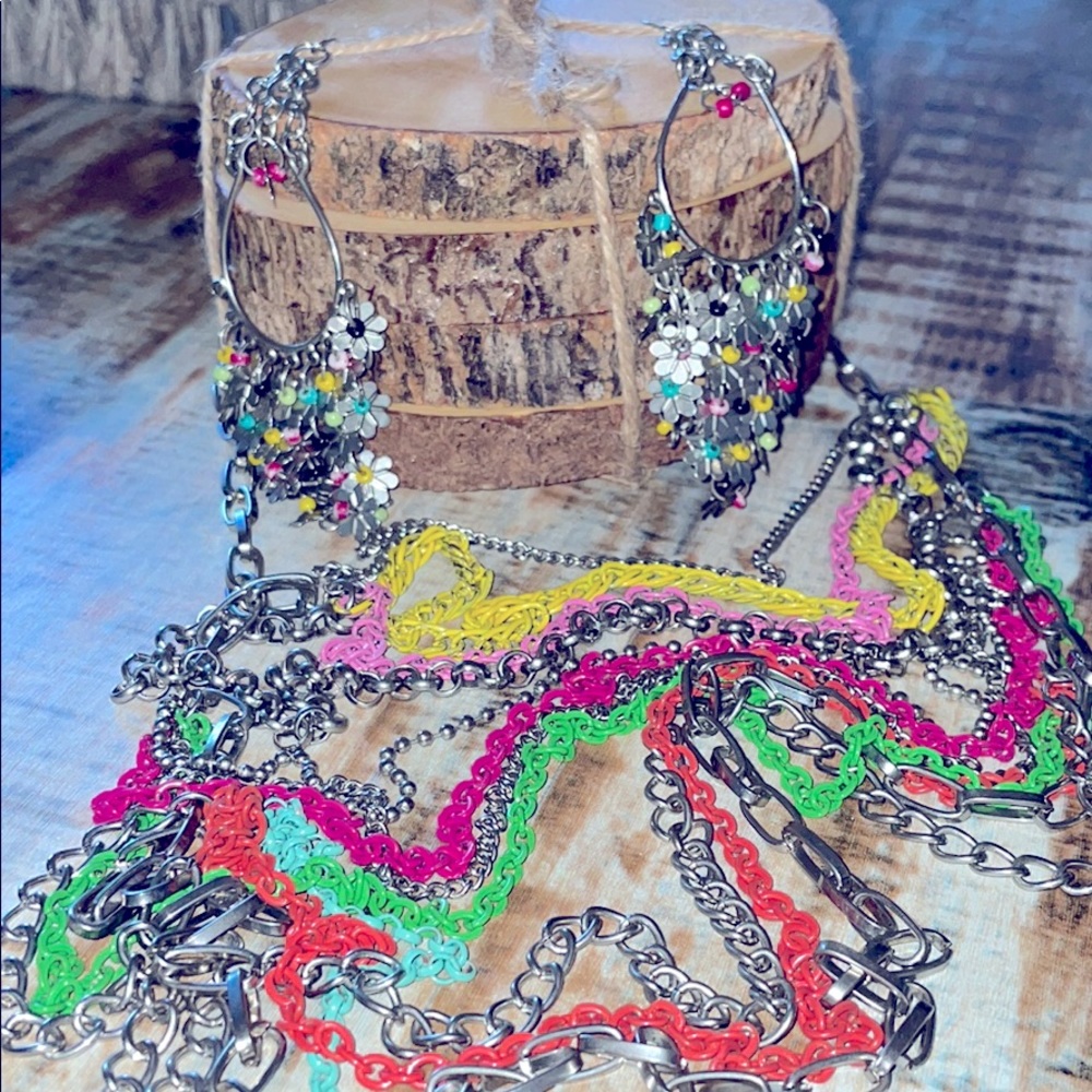 Flower drop earrings & Long drop chain